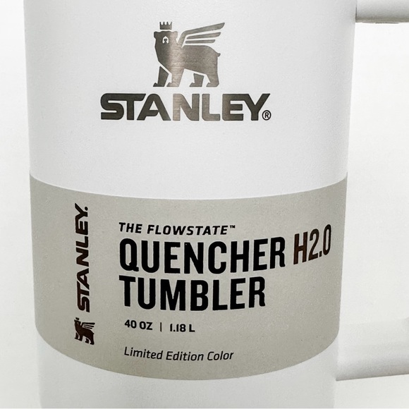 NWT Stanley Limited Edition 40oz Flowstate Quencher in Brilliant White - Target - Picture 2 of 5